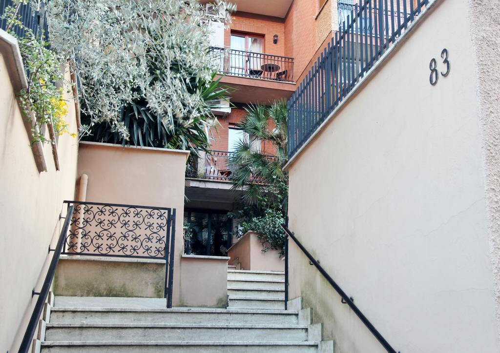 Fermata San Pietro - Appartamento Con Parcheggio Roma Exterior foto